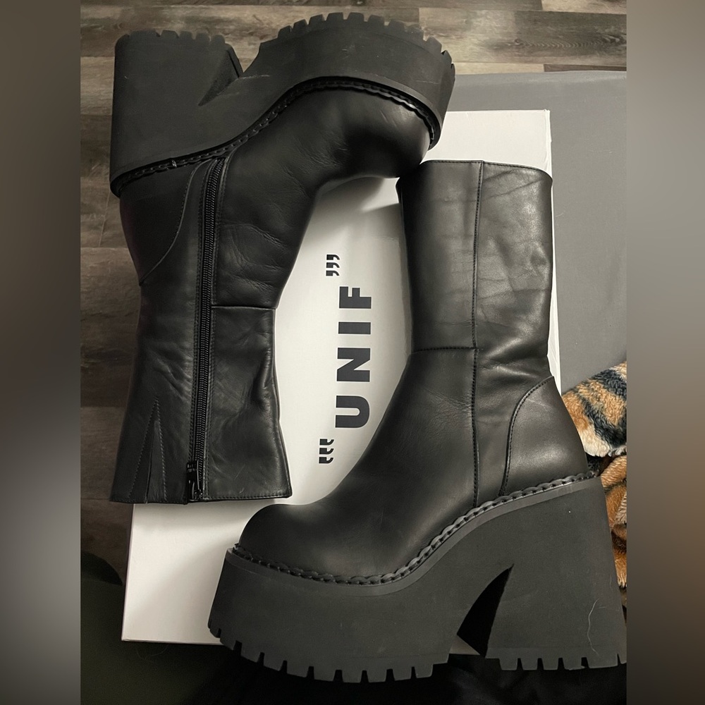 UNIF PARKER PLATFORM BOOT IN BLACK